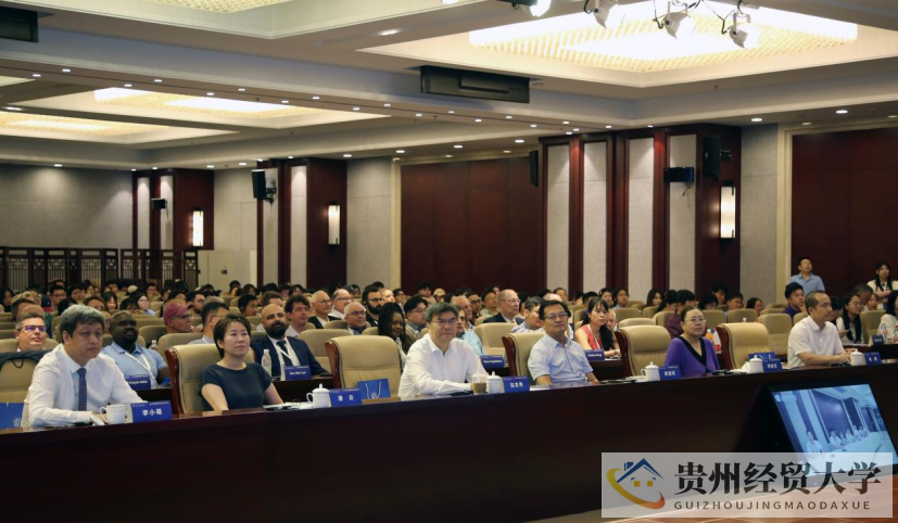 青春奋斗正当时，暑校扬帆启新程—对外经济贸易大学第十四届暑期国际学校启动仪式成功